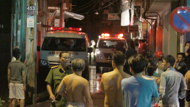 Cháy lớn trên đường Lê Văn Sỹ, 6 người trong một nhà tử vong 